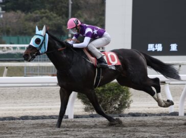 前川恭子調教師に初勝利をプレゼント 高知で目覚めたサンライズアレス