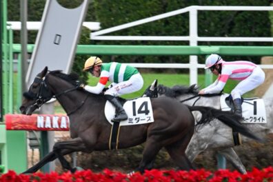 遅咲きのレイデオロ産駒が開花の兆し ミダースが待望の2勝目ゲット