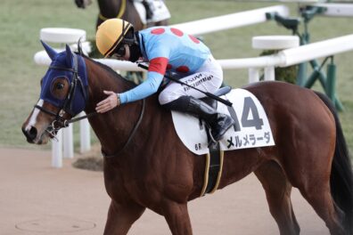 〝三度目の正直〟で嬉しい初勝利 メルメラーダが1番人気に応える